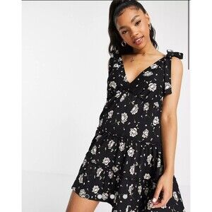 Black Dress Wi Yellow Floral Pattern By Miss Selfridge - Size 8 Petite Cottage